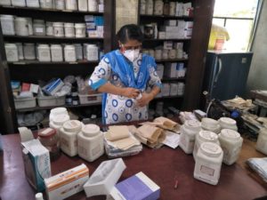 Medicine preparation at Calcutta Rescue tala park clinic